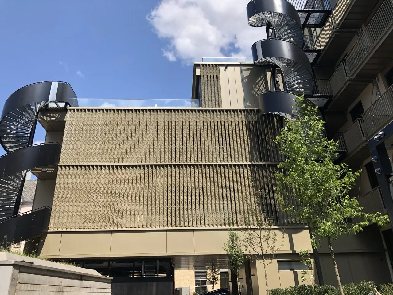Gutleutstraße, Schmelz Metallbau